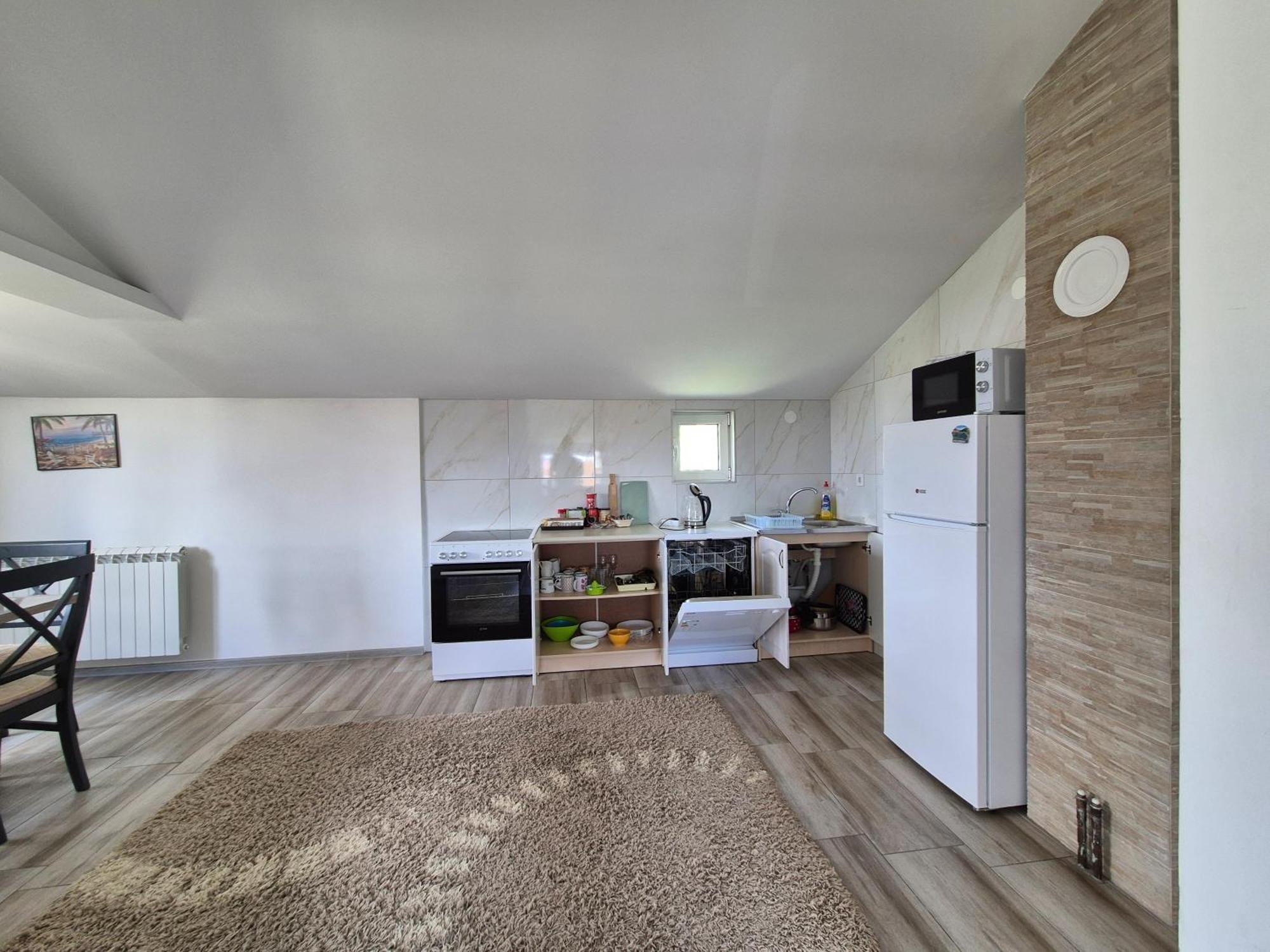 Cozy, Fully Equipped, Free Parking&Wifi, Quiet, 2Bd Apartment พอดโกริกา ภายนอก รูปภาพ