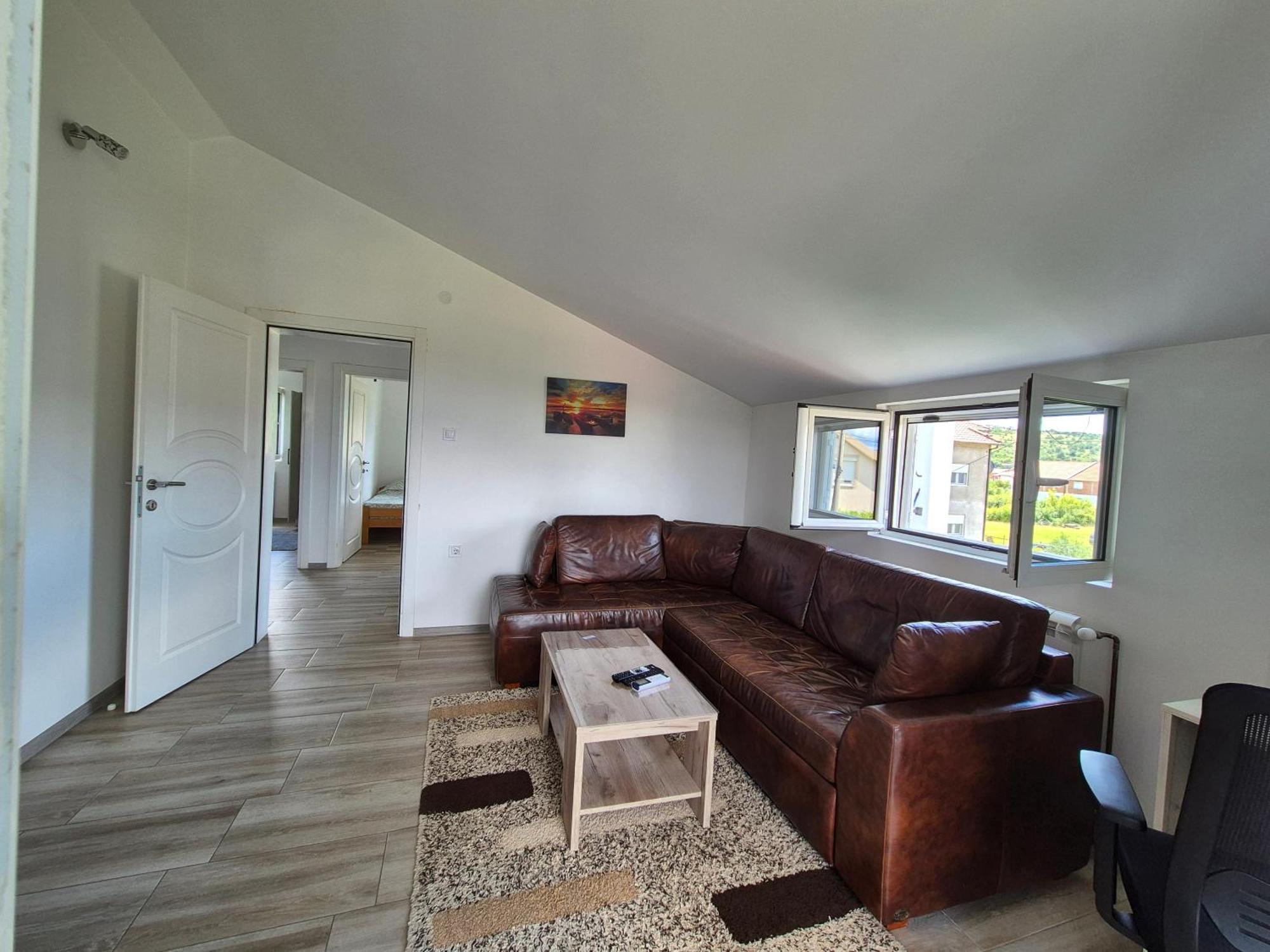 Cozy, Fully Equipped, Free Parking&Wifi, Quiet, 2Bd Apartment พอดโกริกา ภายนอก รูปภาพ