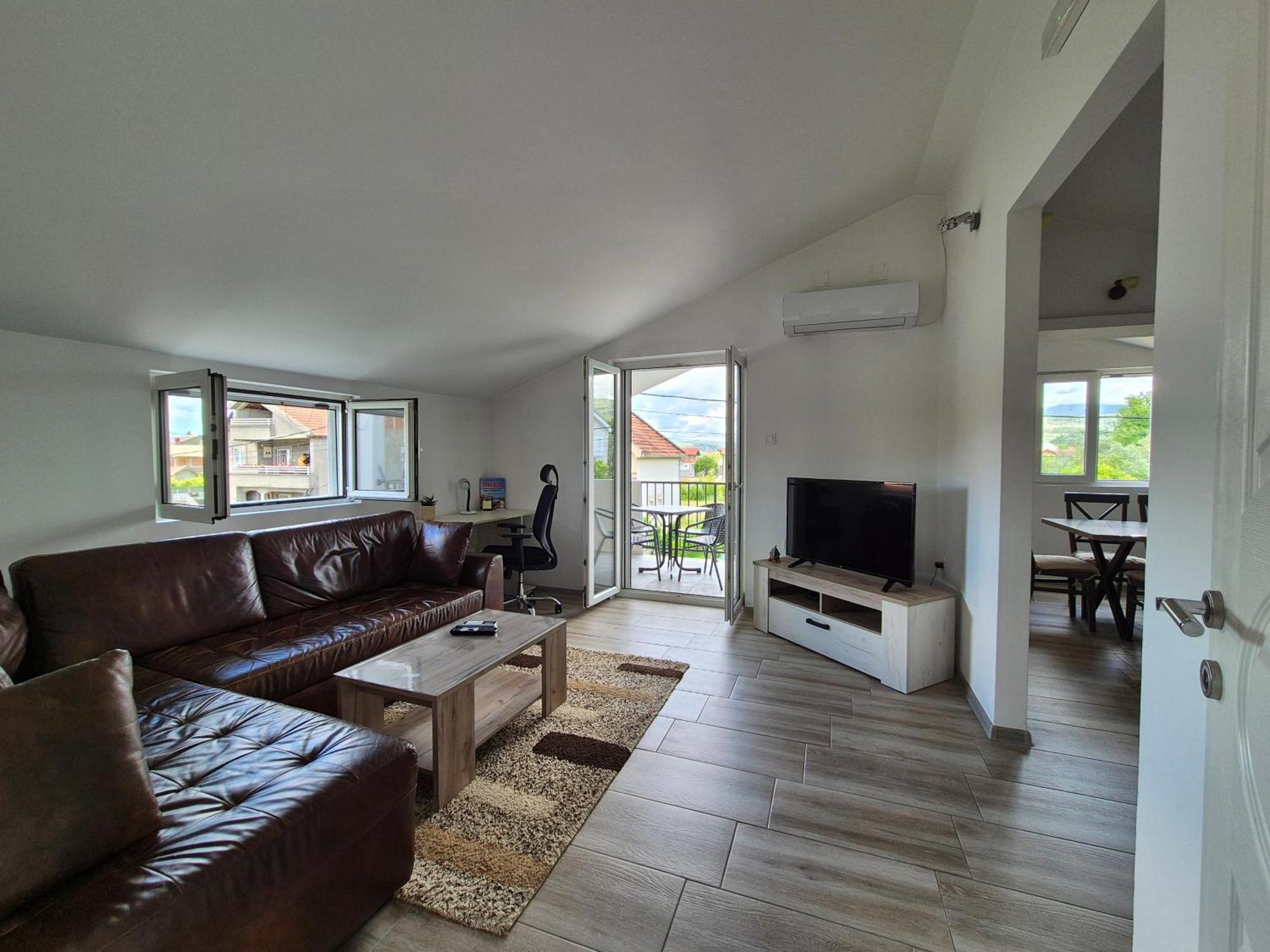 Cozy, Fully Equipped, Free Parking&Wifi, Quiet, 2Bd Apartment พอดโกริกา ภายนอก รูปภาพ